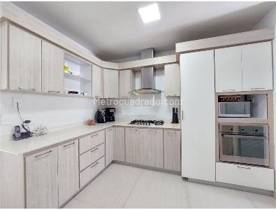Apartamento en venta en Pinares, Pereira · foto 12 de 20
