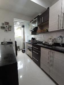 Apartamento de 2 alcobas en venta en Pinares, Pereira, 72 m² · foto 2 de 20