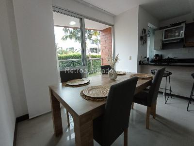Apartamento de 2 alcobas en venta en Pinares, Pereira, 72 m² · foto 5 de 20