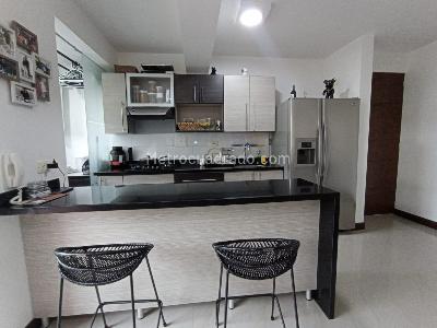 Apartamento de 2 alcobas en venta en Pinares, Pereira, 72 m² · foto 4 de 20