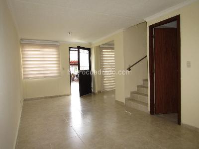 Casa de 5 alcobas en venta en Homcenter, Pereira, 170 m² · foto 2 de 15