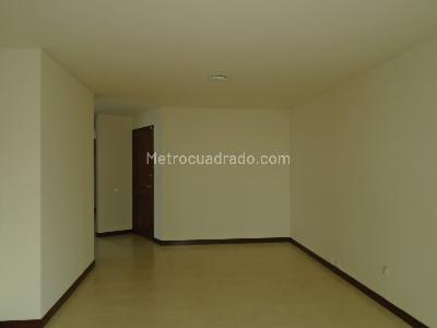 Apartamento en venta en Los Alpes, Pereira · foto 2 de 16