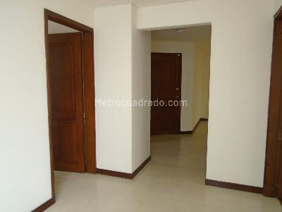 Apartamento en venta en Los Alpes, Pereira · foto 8 de 16