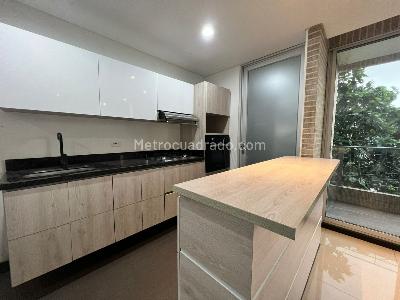 Apartamento en venta en Alamos, Pereira · foto 3 de 10