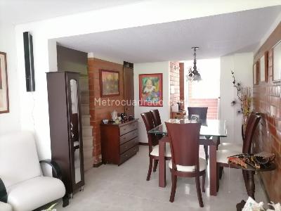 Casa en venta en La Villa, Pereira · foto 2 de 16
