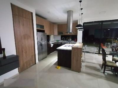 Casa de 3 alcobas en venta en Cerritos, Pereira, 300 m² · foto 3 de 11