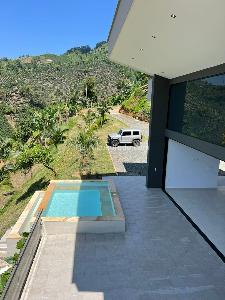 Casa de 3 alcobas en venta en Combia, Pereira, 330 m² · foto 2 de 11