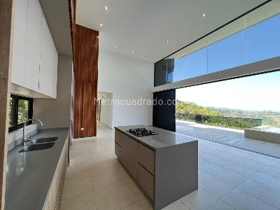 Casa de 3 alcobas en venta en Combia, Pereira, 330 m² · foto 5 de 11