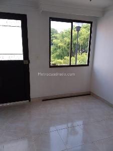 Casa en venta en Homecenter, Pereira · foto 2 de 12