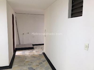 Apartamento en venta en Centro, Pereira · foto 2 de 13
