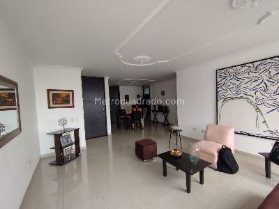 Apartamento en venta en Pinares, Pereira · foto 4 de 19