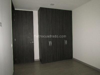 Apartamento de 2 alcobas en venta en Homecenter, Pereira, 80 m² · foto 6 de 12
