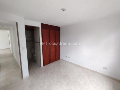 Apartamento en venta en Pinares, Pereira · foto 4 de 10