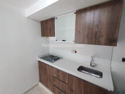 Apartamento en venta en Pinares, Pereira · foto 2 de 10