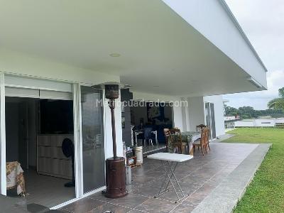 Casa en venta en Condina, Pereira · foto 3 de 17