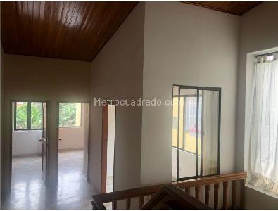 Casa en venta en Circunvalar, Pereira · foto 8 de 14