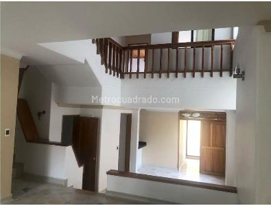 Casa en venta en Circunvalar, Pereira · foto 2 de 14