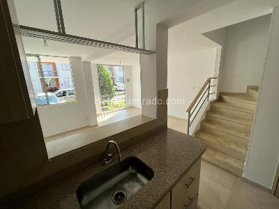 Casa en venta en Galicia, Pereira · foto 2 de 17