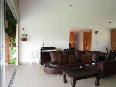 Casa de 3 alcobas en venta en Pueblito Cafetero, Pereira, 252 m² · foto 3 de 20