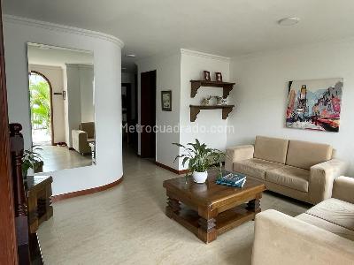 Casa en venta en Alamos, Pereira · foto 2 de 14