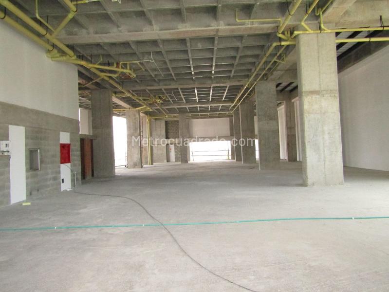 Local Comercial en Arriendo, UNICENTRO, Pereira - Más