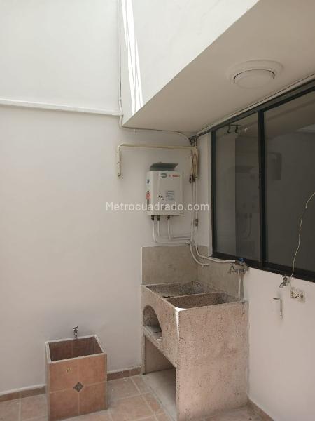 Casa – AMCO, Area Metropolitana Centro Occidente, Jugos HIT - Postobón, Comuna Olímpica - Vista 5
