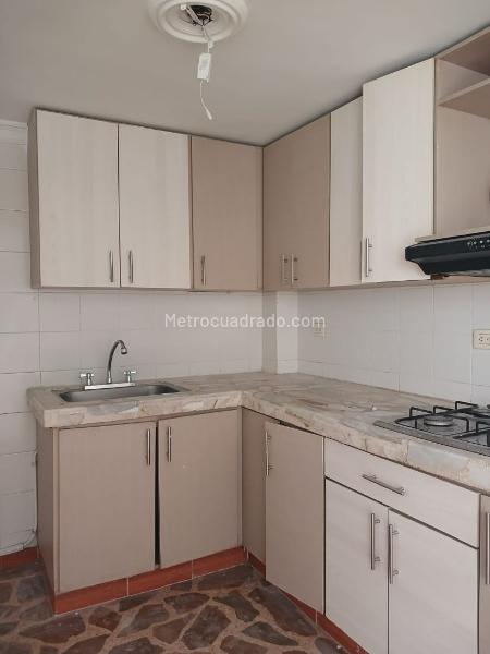 Casa – AMCO, Area Metropolitana Centro Occidente, Jugos HIT - Postobón, Comuna Olímpica - Vista 4