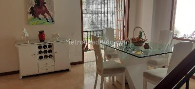 Casa en venta en Alamos, Pereira · foto 2 de 17