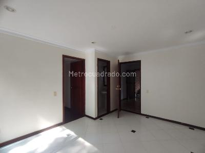 Apartamento de 1 alcoba en venta en Los Alpes, Pereira, 50 m² · foto 4 de 9