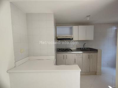 Apartamento de 1 alcoba en venta en Los Alpes, Pereira, 50 m² · foto 5 de 9