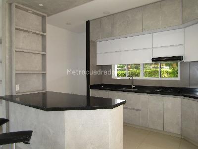Casa de 3 alcobas en venta en Cerritos, Pereira, 380 m² · foto 6 de 20