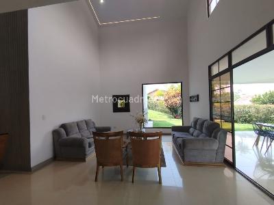 Casa de 5 alcobas en venta en Cerritos, Pereira, 580 m² · foto 4 de 18