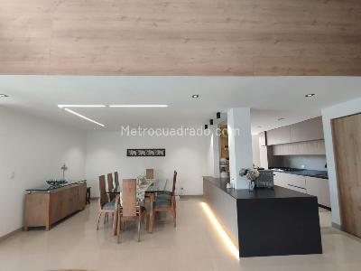 Casa de 5 alcobas en venta en Cerritos, Pereira, 580 m² · foto 5 de 18