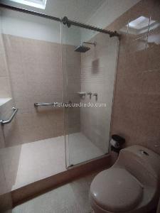 Apartamento de 2 alcobas en venta en Pinares, Pereira, 110 m² · foto 8 de 10