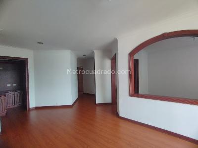 Apartamento de 2 alcobas en venta en Pinares, Pereira, 110 m² · foto 4 de 10