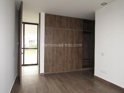 Casa de 3 alcobas en venta en Cerritos, Pereira, 297 m² · foto 13 de 20
