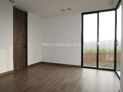 Casa de 3 alcobas en venta en Cerritos, Pereira, 297 m² · foto 18 de 20
