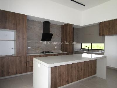Casa de 3 alcobas en venta en Cerritos, Pereira, 300 m² · foto 3 de 20