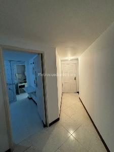 Apartamento en venta en Pinares, Pereira · foto 7 de 12