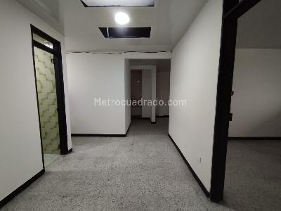Casa de 5 alcobas en venta en Avenida 30 De Agosto, Pereira, 709 m² · foto 8 de 19
