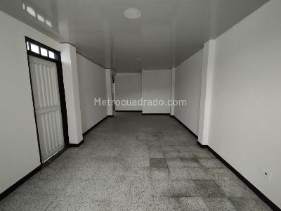 Casa de 5 alcobas en arriendo en Avenida 30 De Agosto, Pereira, 709 m² · foto 10 de 19