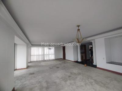 Apartamento en venta en Pinares, Pereira · foto 3 de 17
