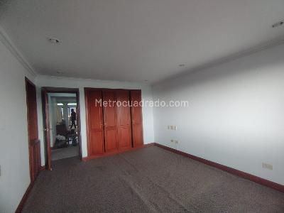 Apartamento en venta en Pinares, Pereira · foto 9 de 17