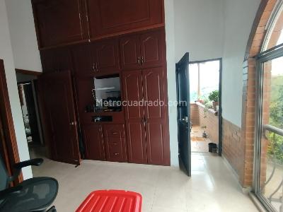 Casa de 4 alcobas en venta en El Poblado Ii, Pereira, 143 m² · foto 11 de 18