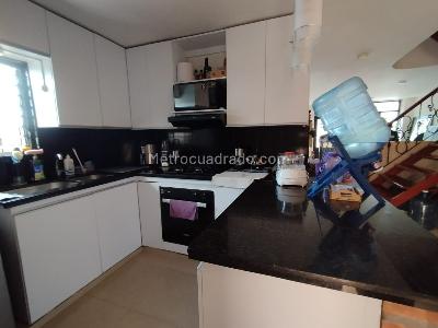 Casa de 4 alcobas en venta en El Poblado Ii, Pereira, 143 m² · foto 5 de 18