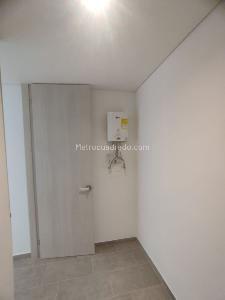 Apartaestudio en venta en Pinares, Pereira, 63 m² · foto 3 de 14