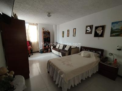 Apartamento de 4 alcobas en venta en Olaya Herrera, Pereira, 125 m² · foto 11 de 18