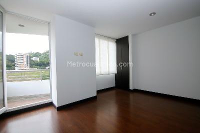 Apartamento en venta en Pinares, Pereira · foto 8 de 19