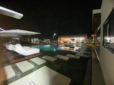 Casa de 5 alcobas en arriendo en Paraje Combia, Pereira, 1000 m² · foto 4 de 20