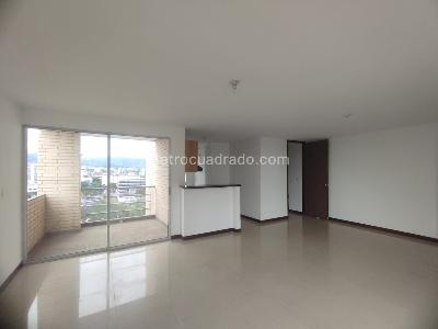 Apartaestudio en venta en Pinares, Pereira, 70 m² · foto 2 de 11